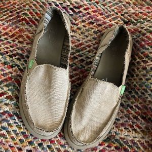 Sanuk Slip On’s